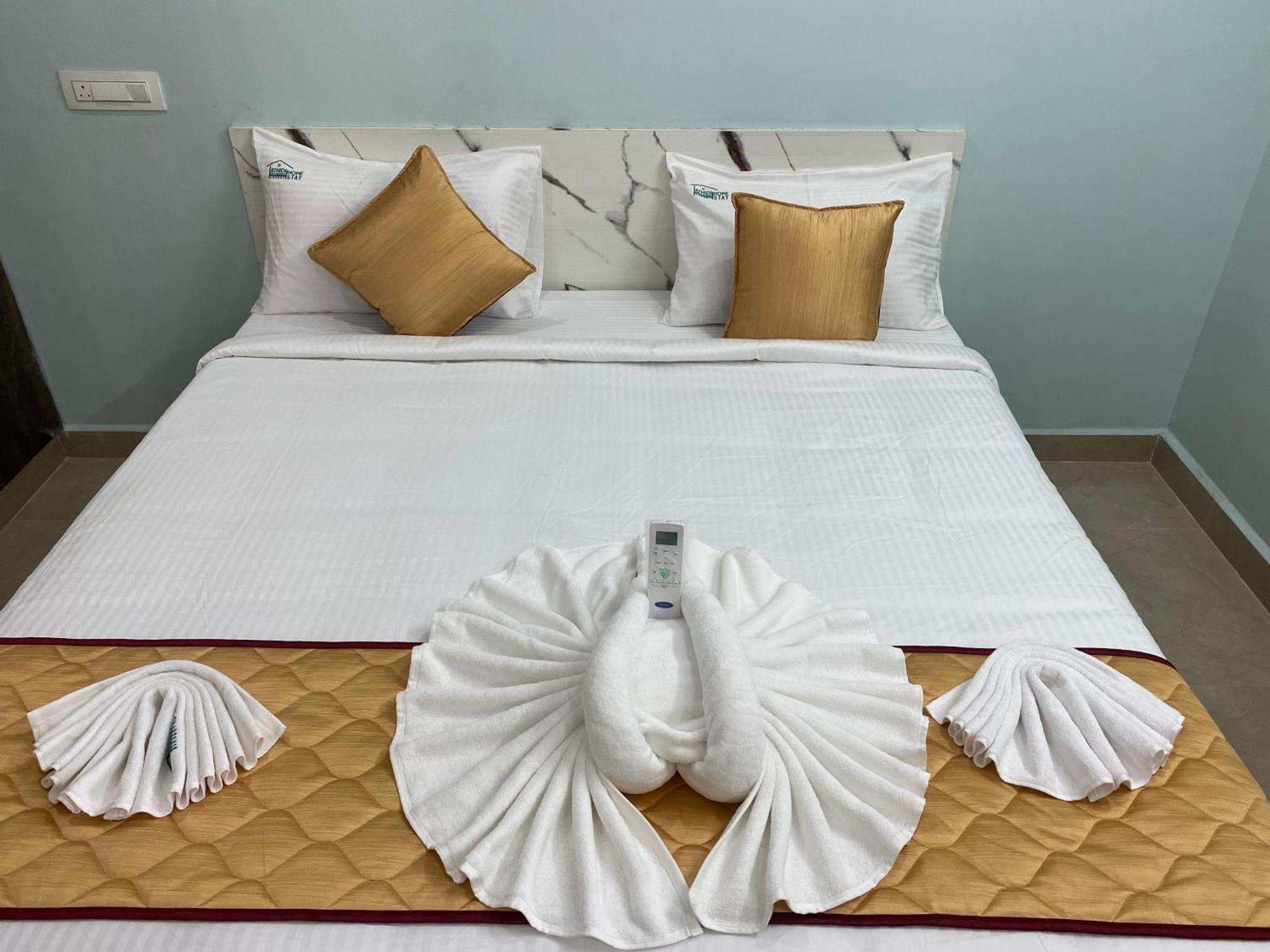 Athidi Luxury Home Stay Tirupati Eksteriør billede