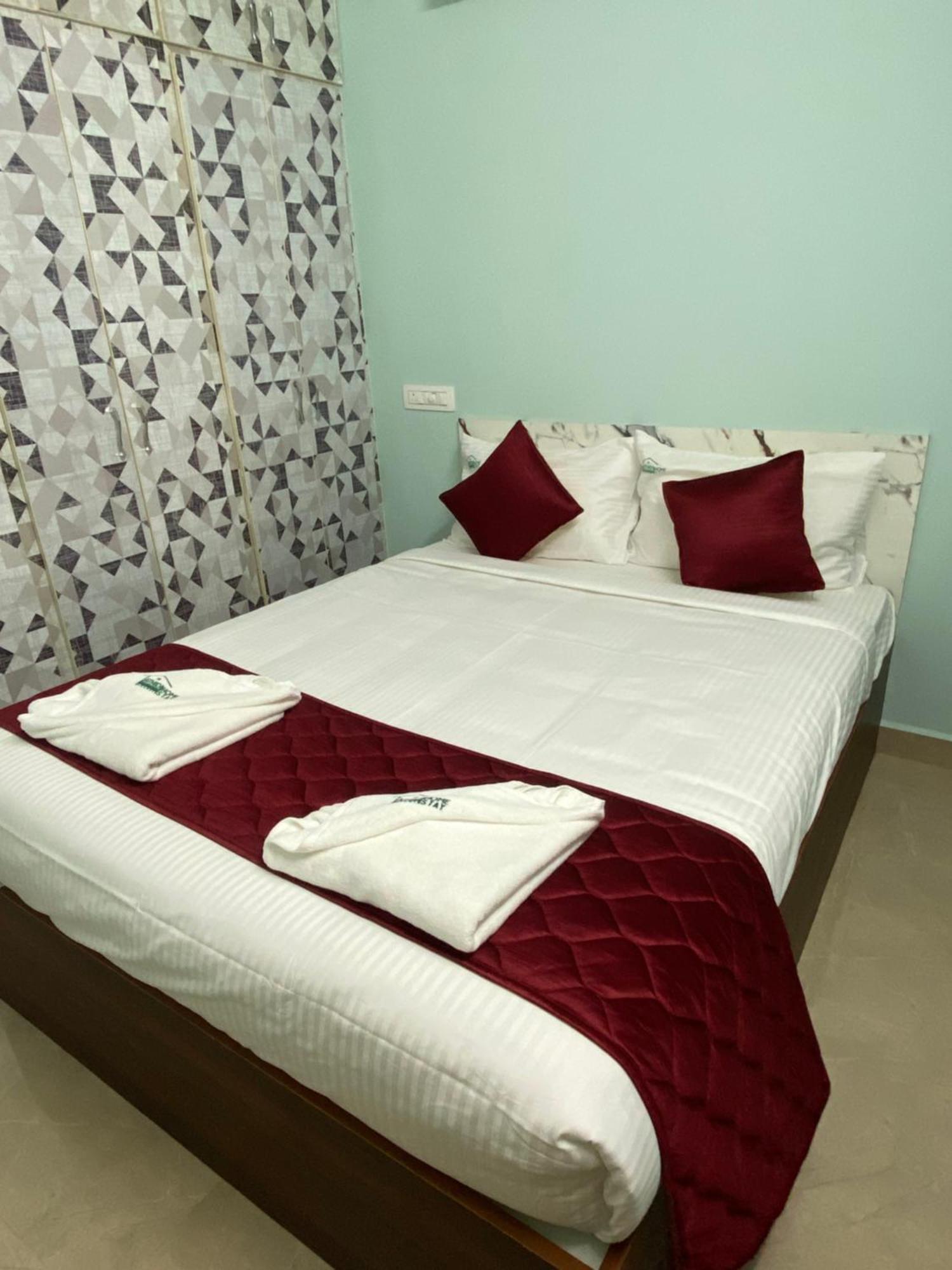 Athidi Luxury Home Stay Tirupati Eksteriør billede